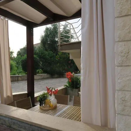 Santiano Daire Trogir